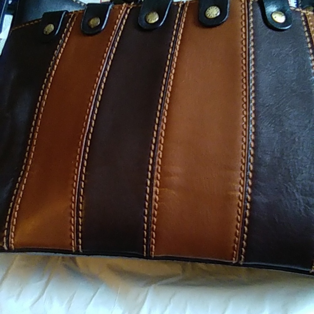 Ladies Shoulder Strap Handbag